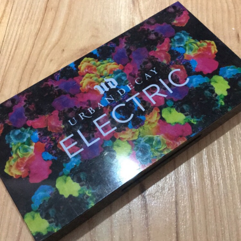 Urban decay electric palette